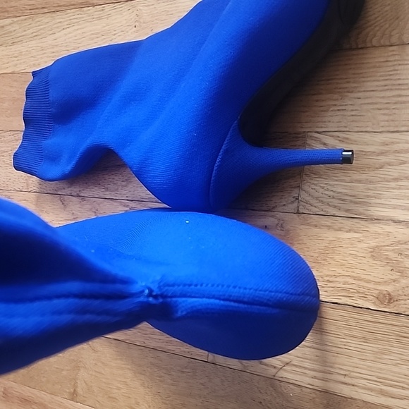 Balenciaga Blue ankle boot gentle used  worn once size 41 - Picture 5 of 5